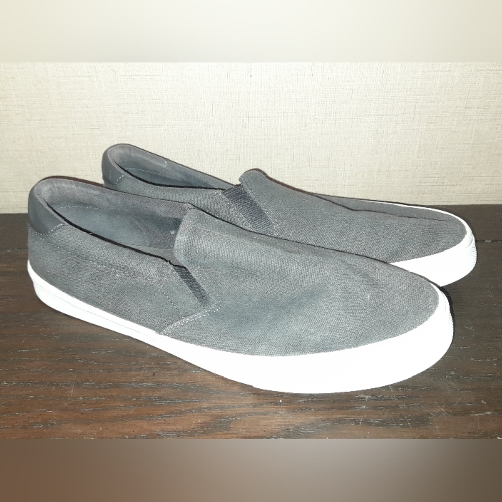 Old Navy Canvas Slip-Ons